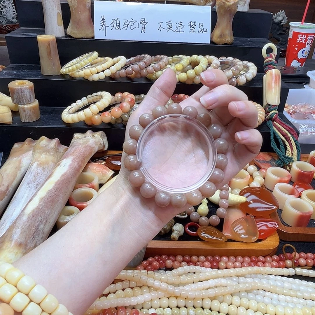 无非金属圆珠老料紫血手串