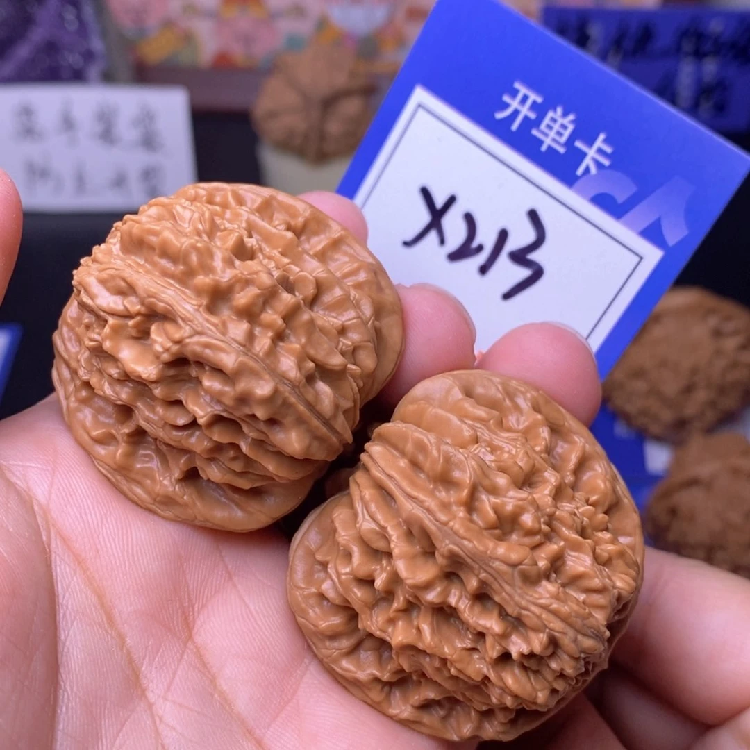 文玩核桃把件43四座楼x213