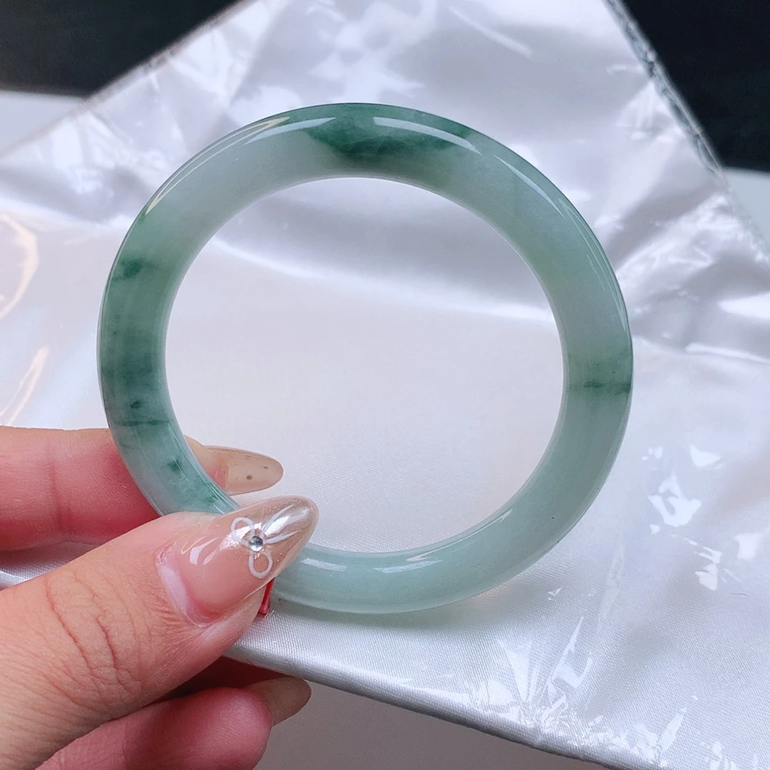 翡翠未镶嵌手镯0074