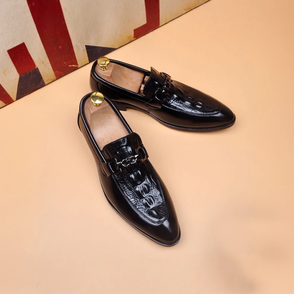 商务正装办公室英伦尖头潮皮鞋透气男士皮鞋百搭时尚潮流乐福鞋男