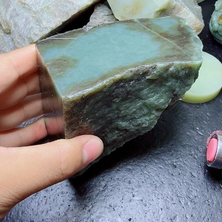 和田玉（糖玉）未镶嵌珠宝奇石