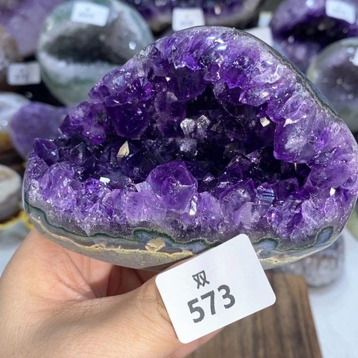 未镶嵌大型摆件（非配饰）水晶