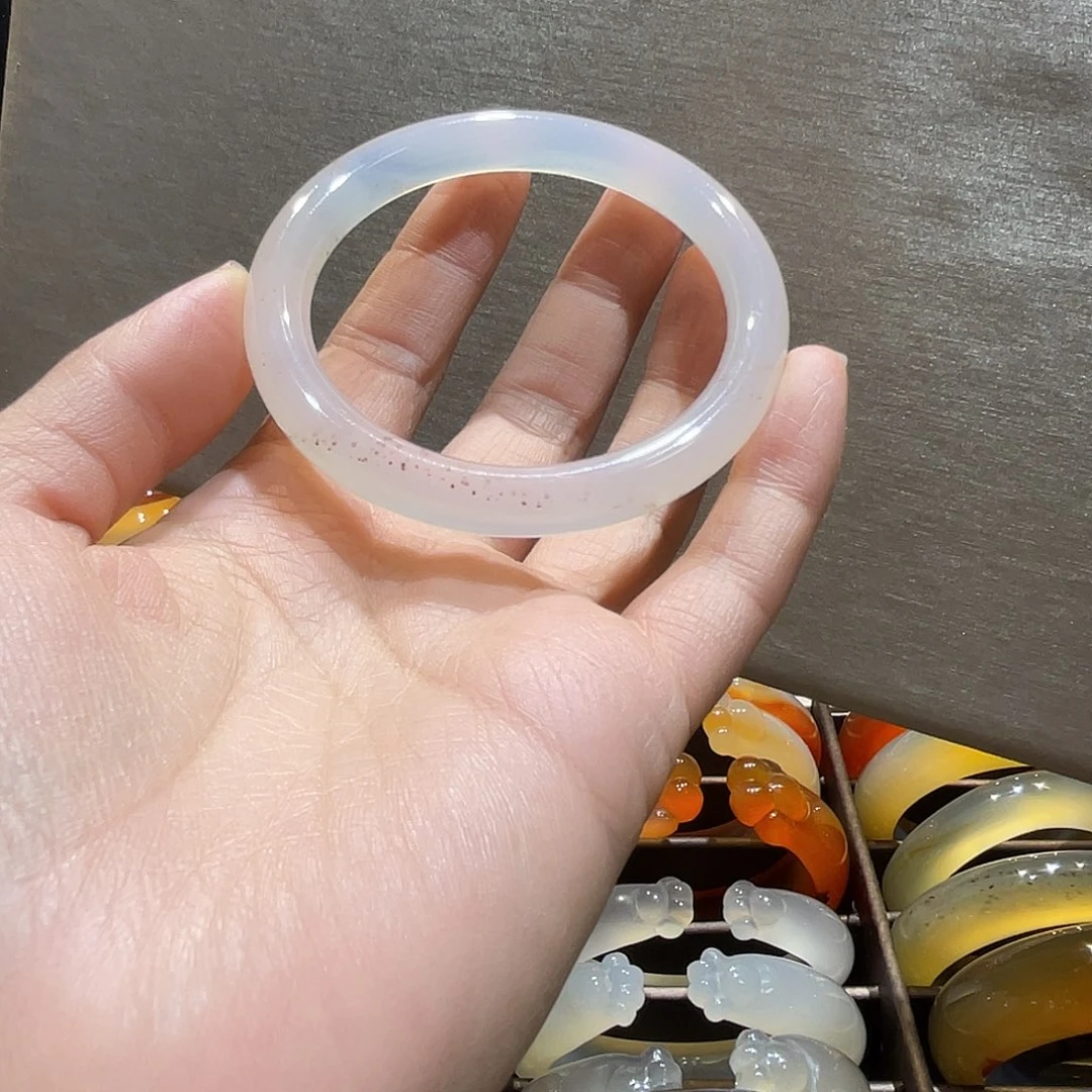 玛瑙/玉髓未镶嵌手镯