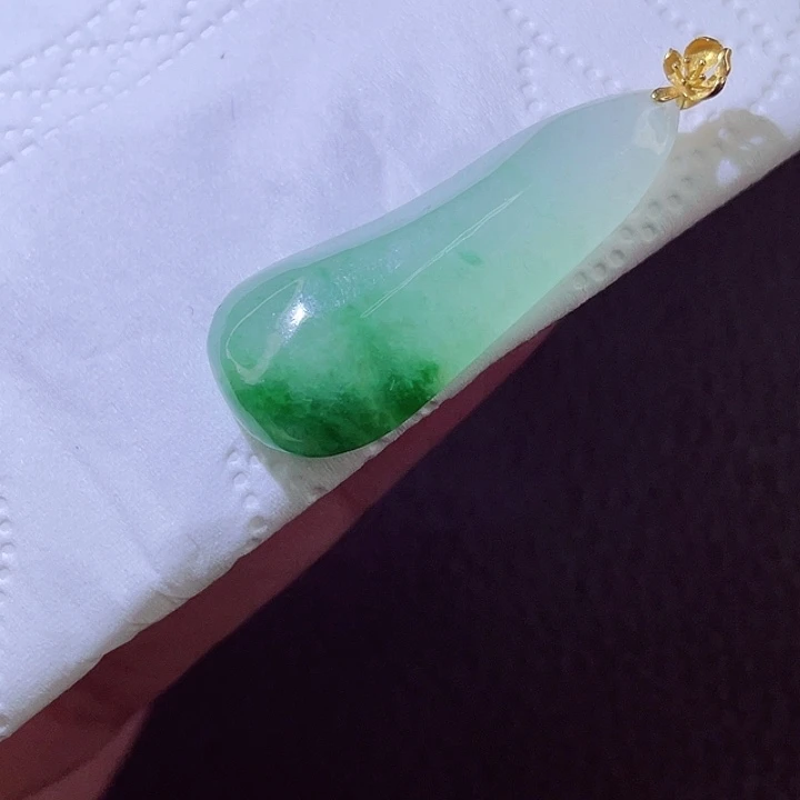 颈饰18K金镶嵌翡翠翡翠