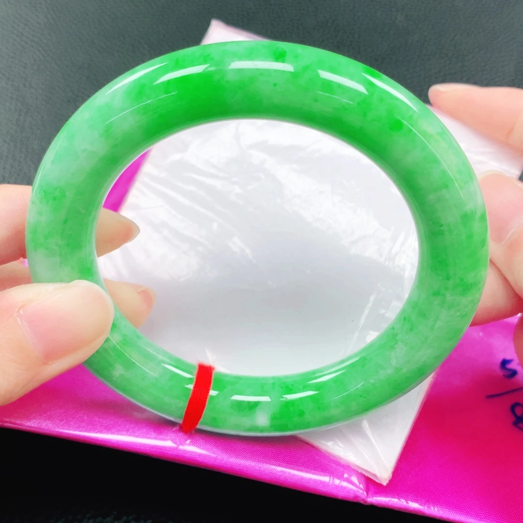 翡翠未镶嵌手镯57圈