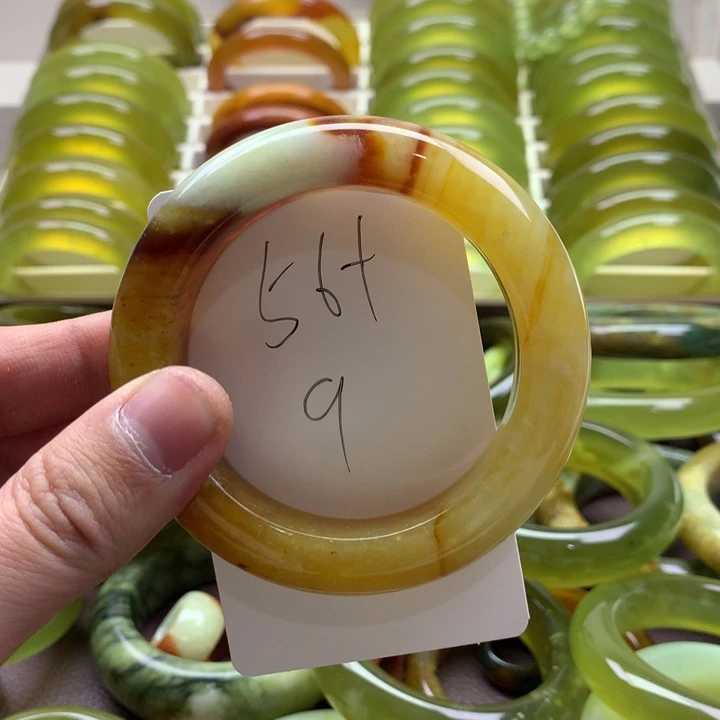 *****蛇纹石玉未镶嵌手镯