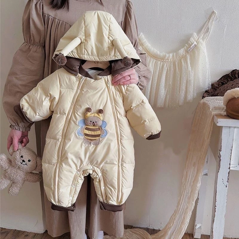 男女婴儿宝宝连体衣外出棉服新生儿衣服加绒冬季保暖加厚爬服冬装