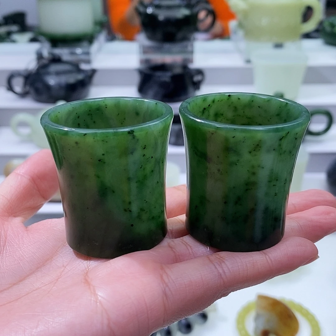 和田玉未镶嵌挂件杯子