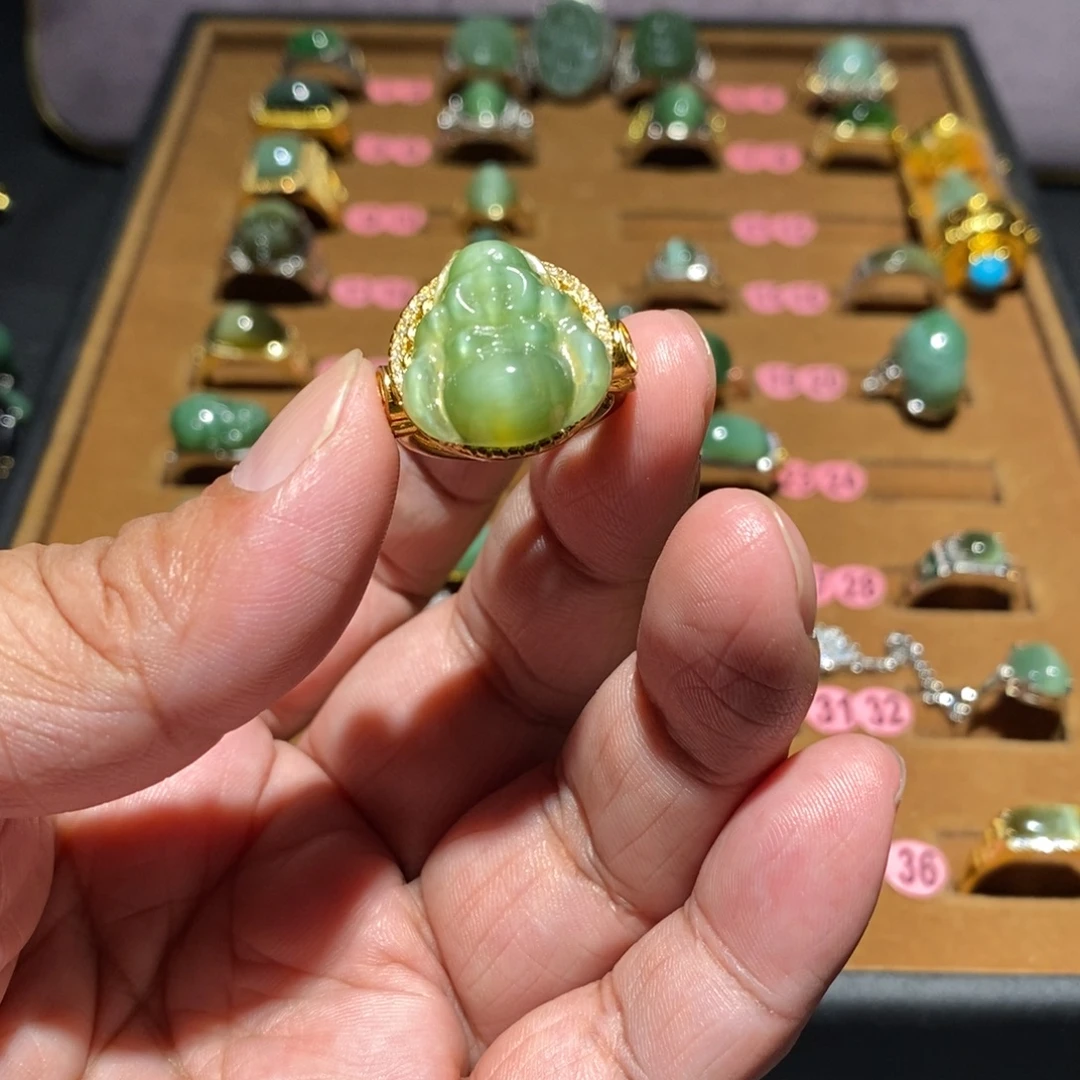 未镶嵌戒指和田玉（碧玉）