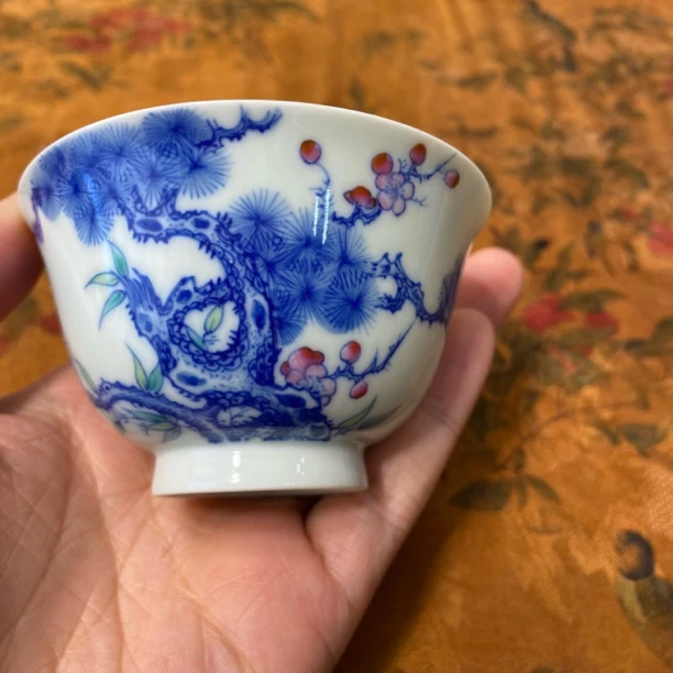 青花加彩松竹梅撇口杯