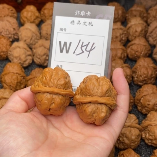 吊坠桃核我是第一百37