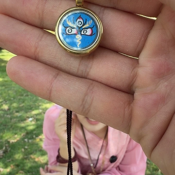 吊坠黑c～热贡纯手绘