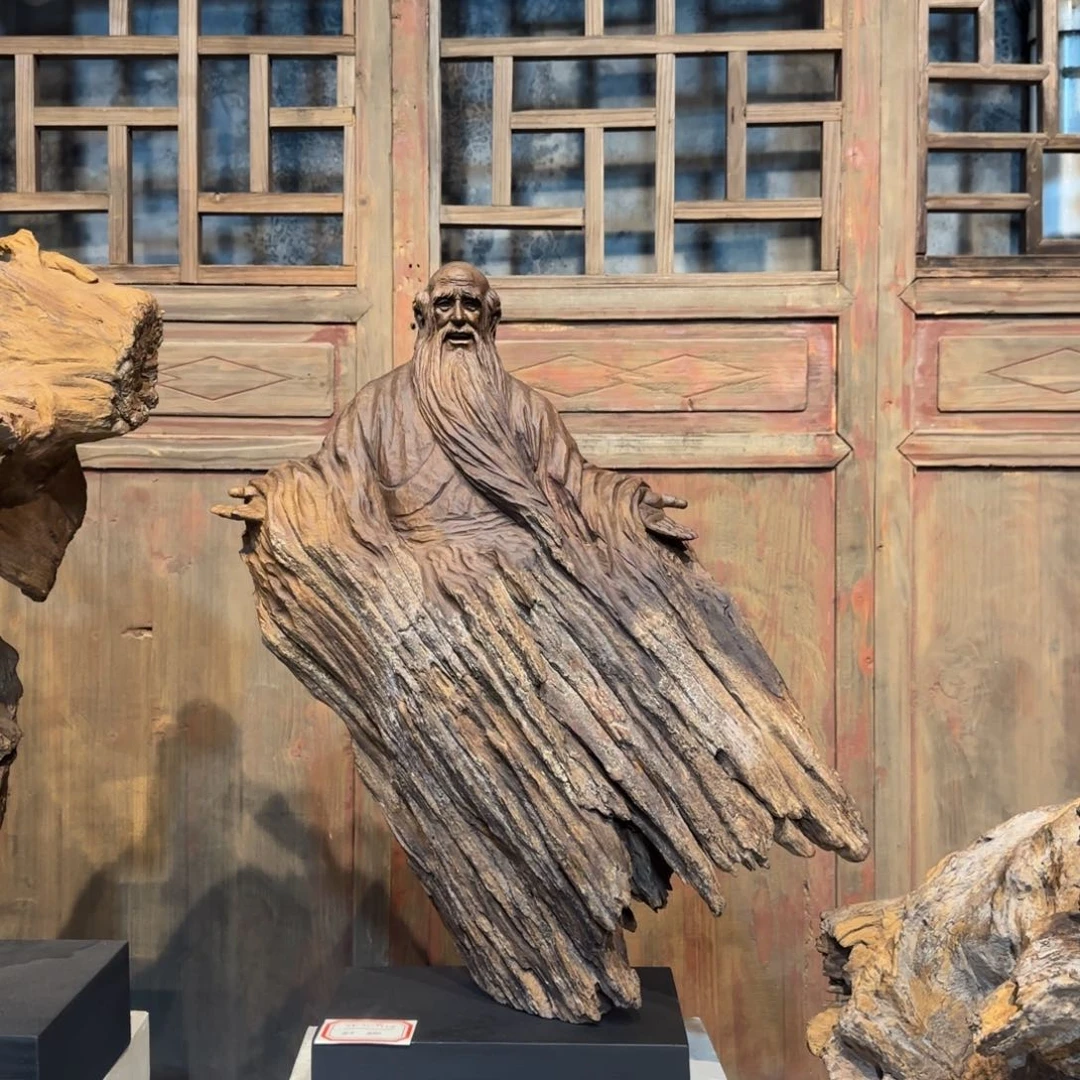 妙***间香榧木道法自然桌面摆件