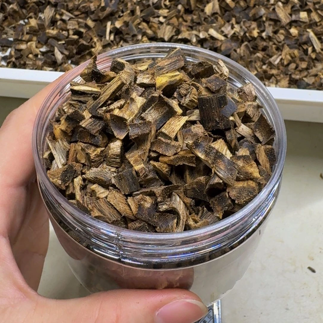 凌***叁沉香碎屑沉香奇楠沉香透顶绿100克