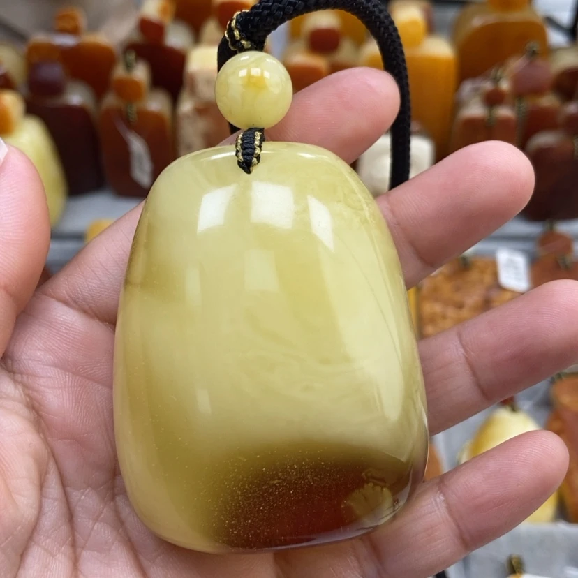 【闪购商品】琥珀颈饰未镶嵌