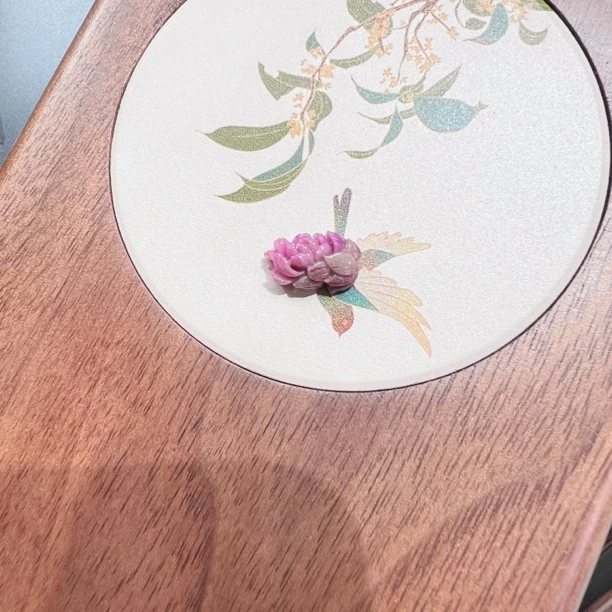 【推荐】果酱料雕花舒俱来裸石/S10110221