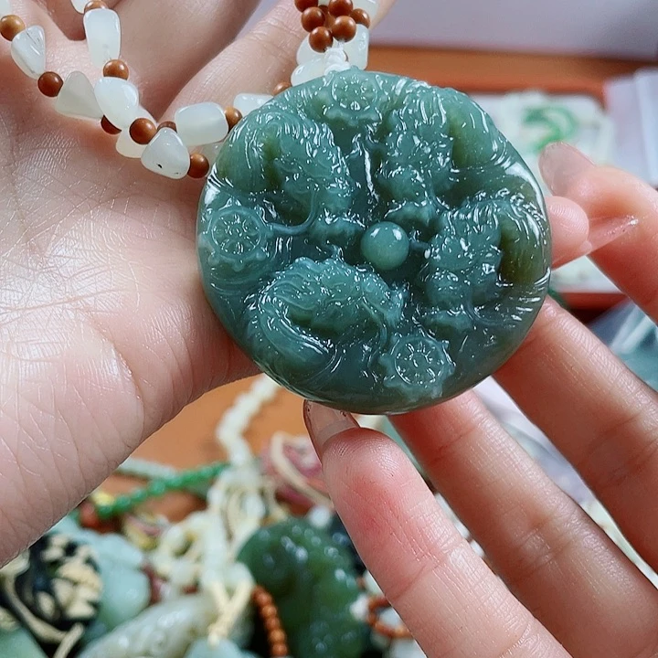 和田玉未镶嵌挂件