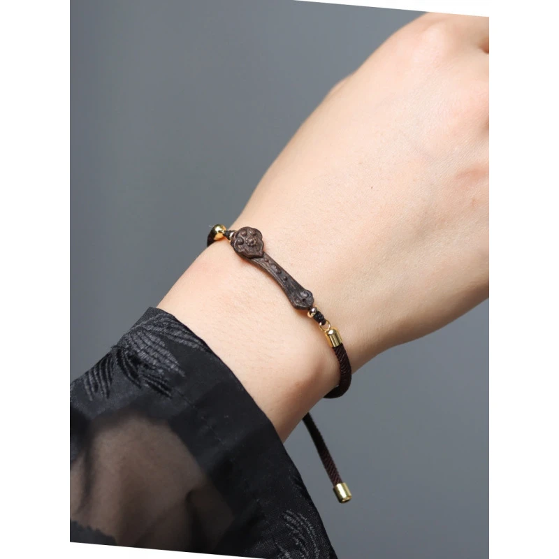 越南芽庄雷料白棋沉水如意（纹理随型）