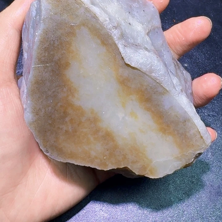 沉***度未镶嵌和田玉（糖玉）珠宝半成品