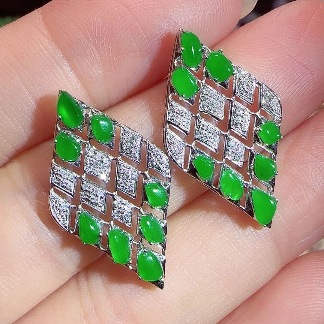 翡翠18K金镶嵌耳钉