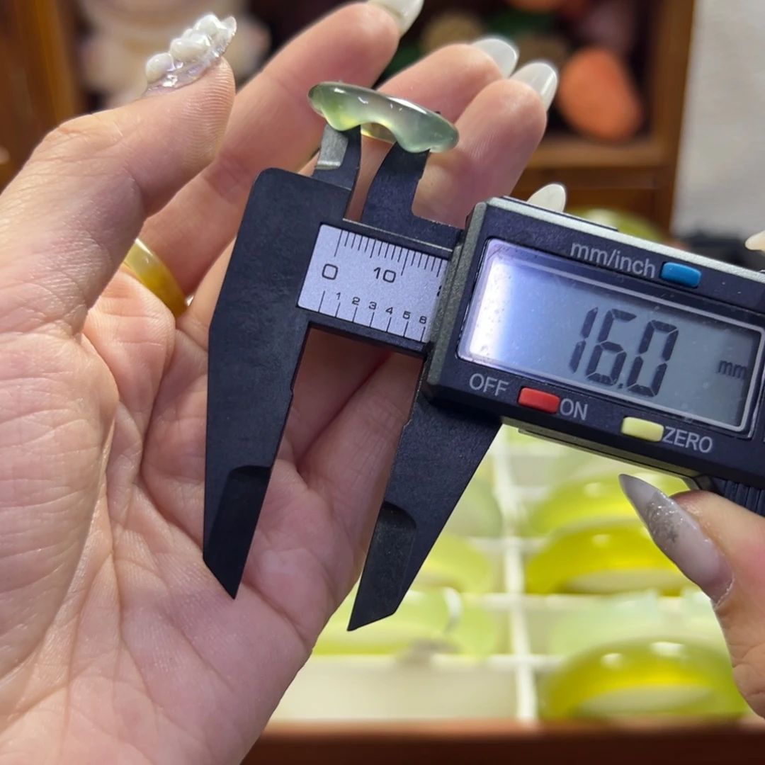 蛇纹石玉未镶嵌手镯32