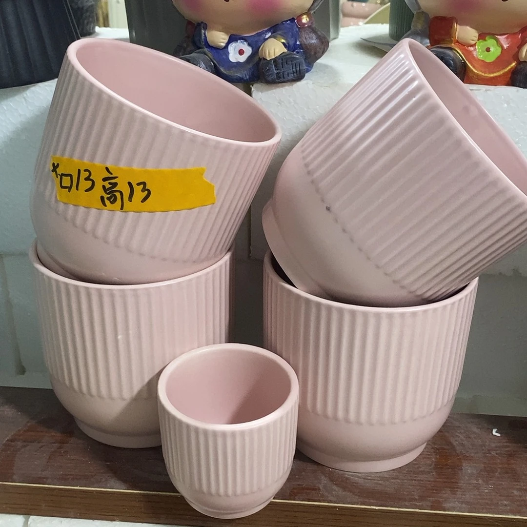 摆件陶盆有孔 瑕疵介意勿拍