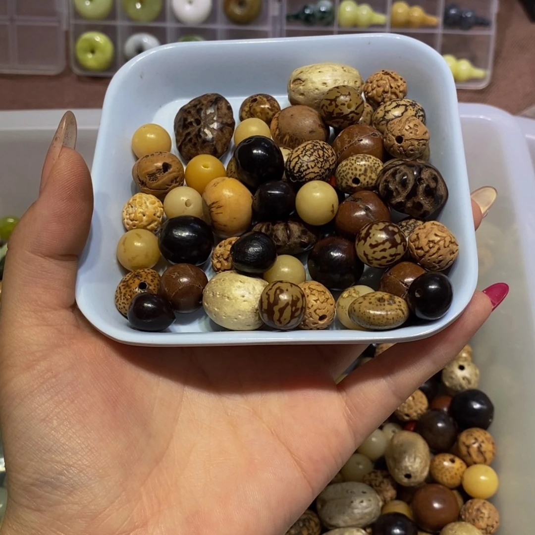 蛇纹石玉未镶嵌颈饰49