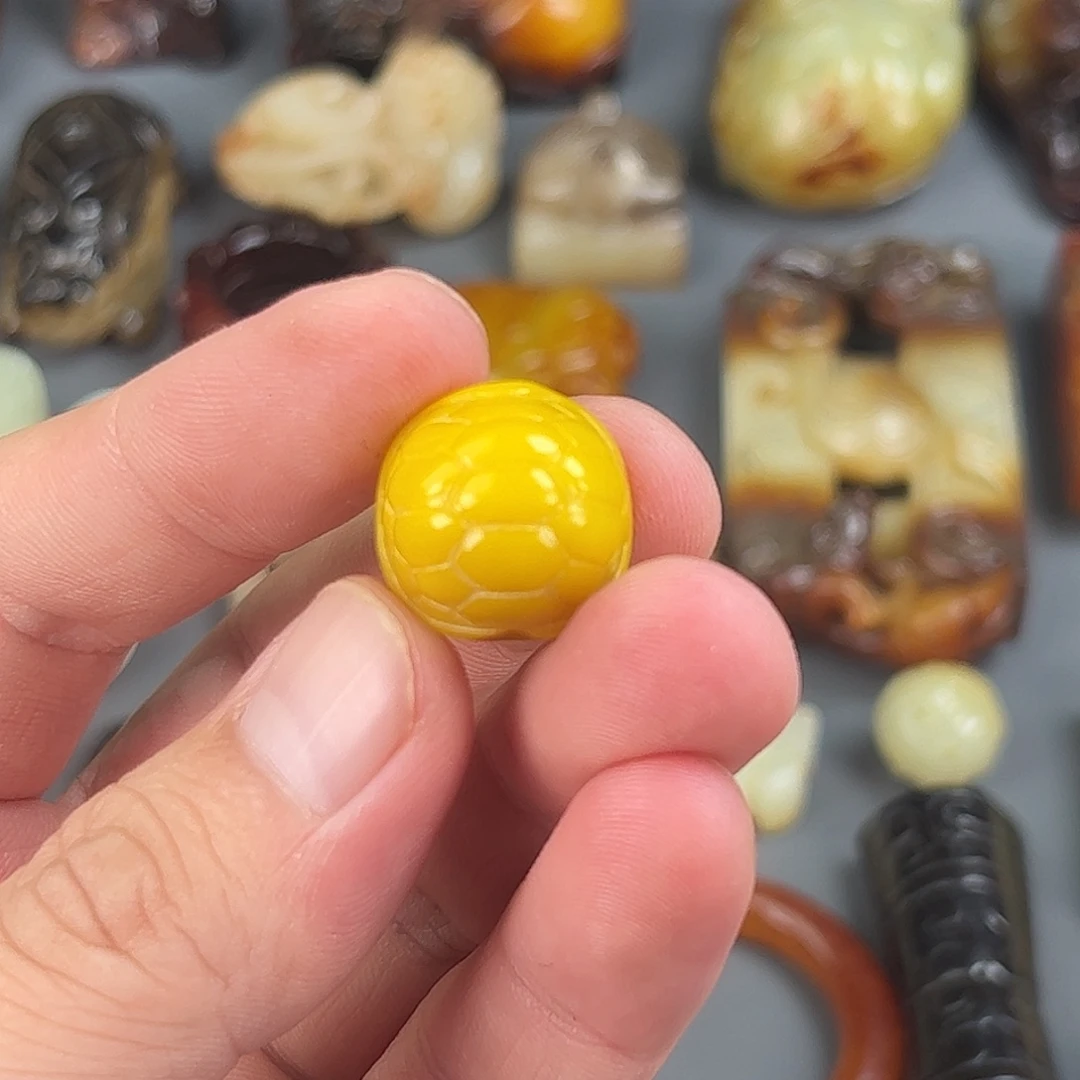 和田玉（糖玉）未镶嵌颈饰