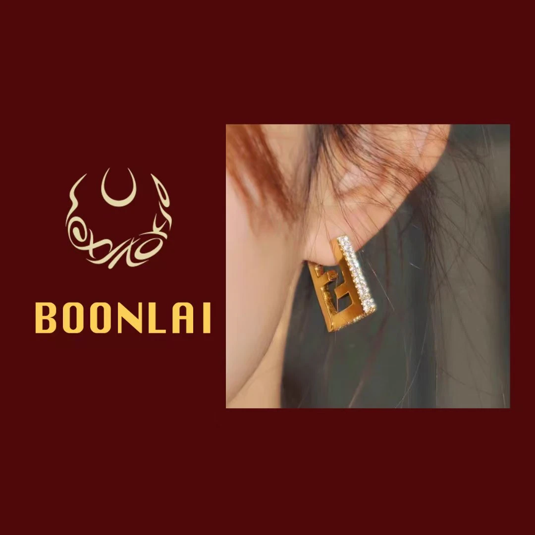 铜合金莫桑石耳饰 Boonlai 欧美秋冬夸张微镶方形字母耳环1450