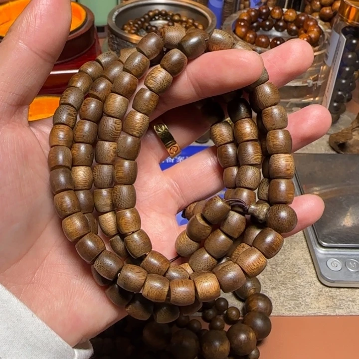 小***宇沉香手串芽庄金丝糖结白奇桶珠多圈8mm