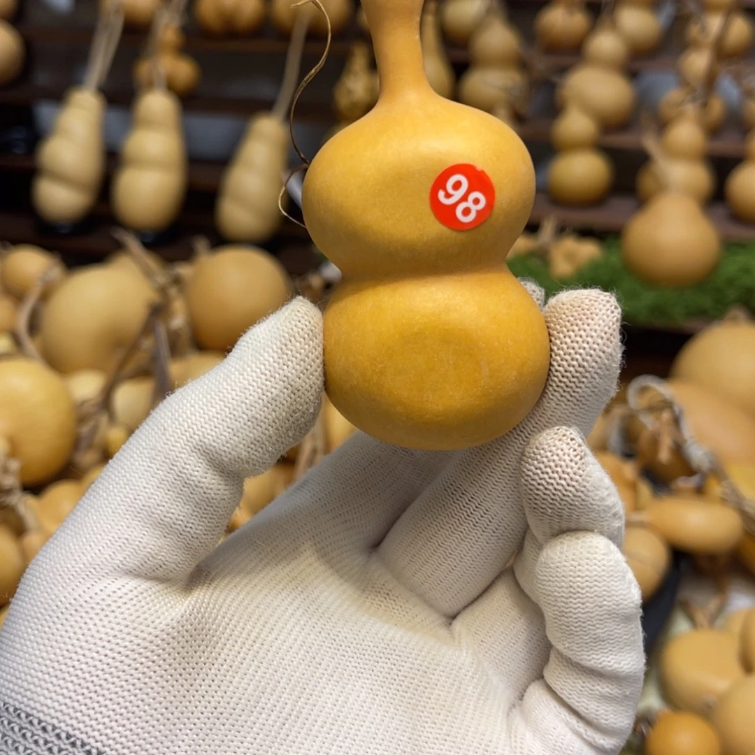 伊***斐98号闪拍葫芦（价格很低，No退No换）