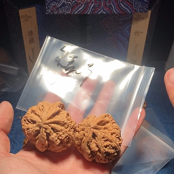 文玩核桃吊坠文玩核桃