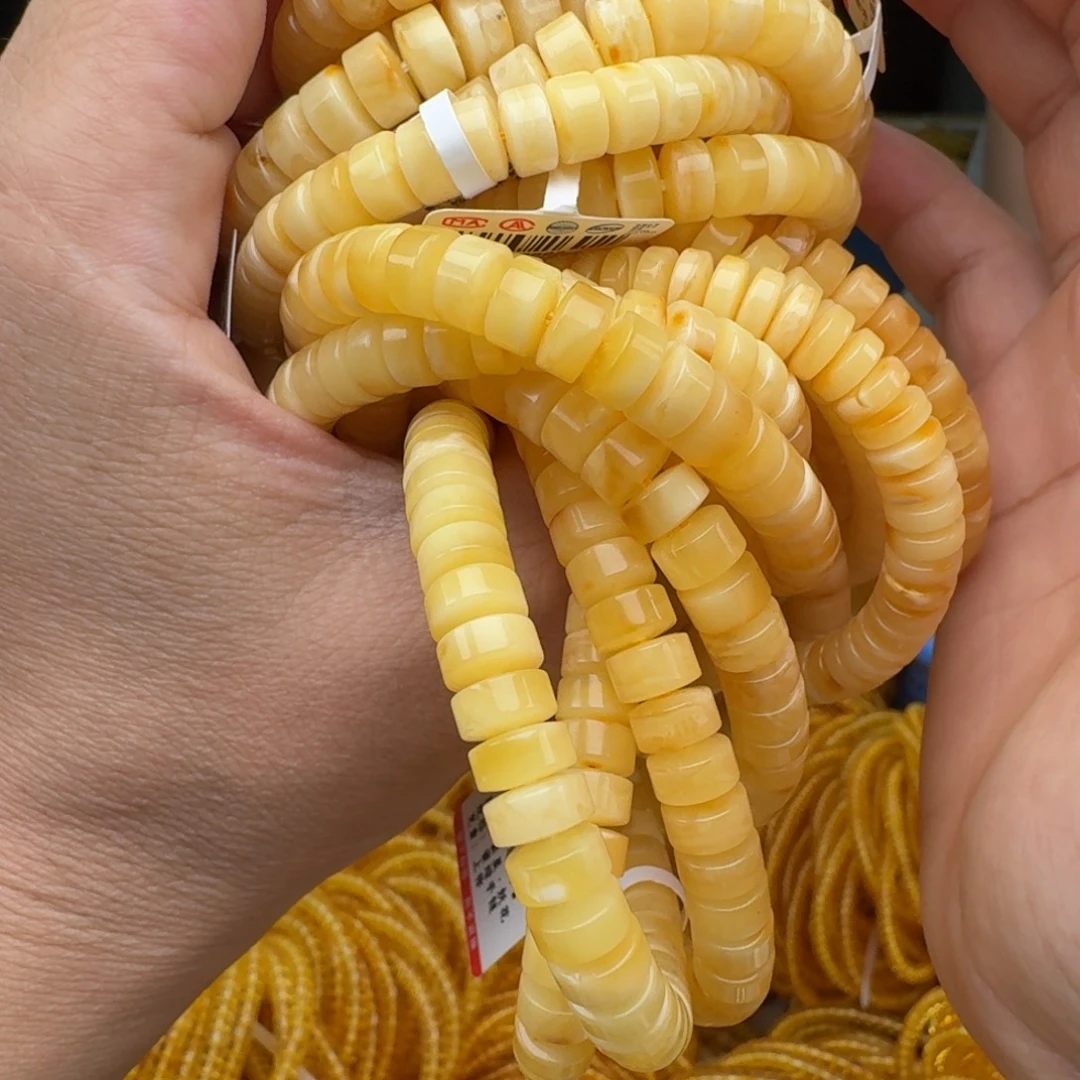 琥珀未镶嵌手链多样性发其一