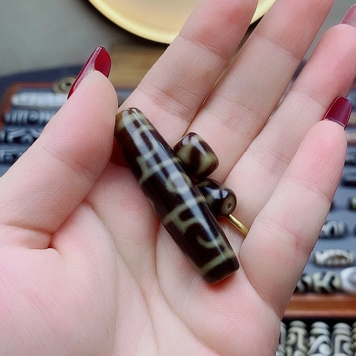 玛瑙/玉髓颈饰未镶嵌王****丶