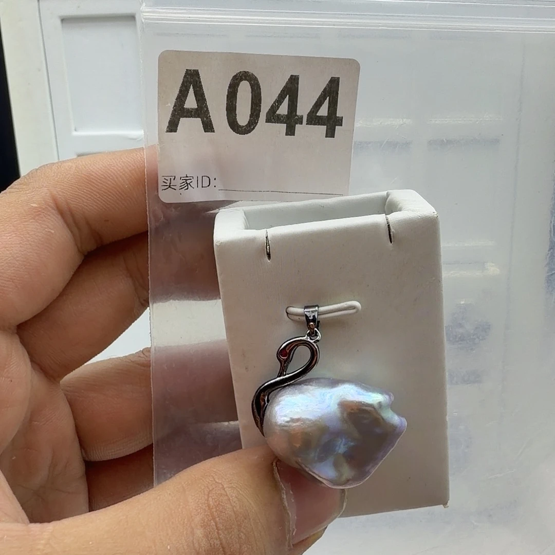 淡水珍珠颈饰合金