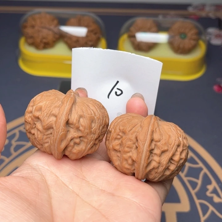 文玩核桃把件43元宝