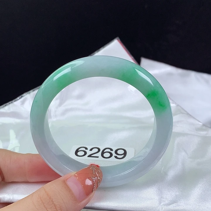未镶嵌手镯翡翠54圈