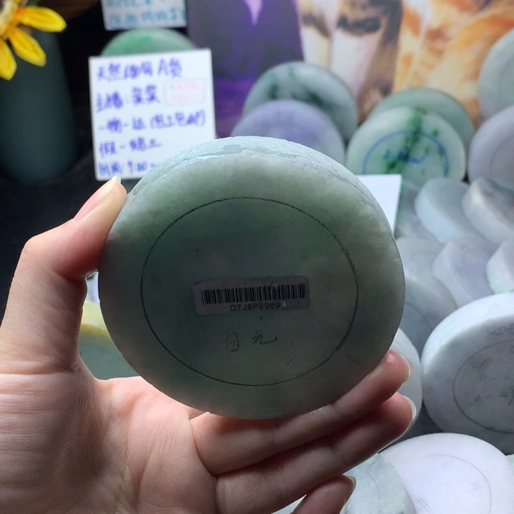 定制翡翠未镶嵌手镯