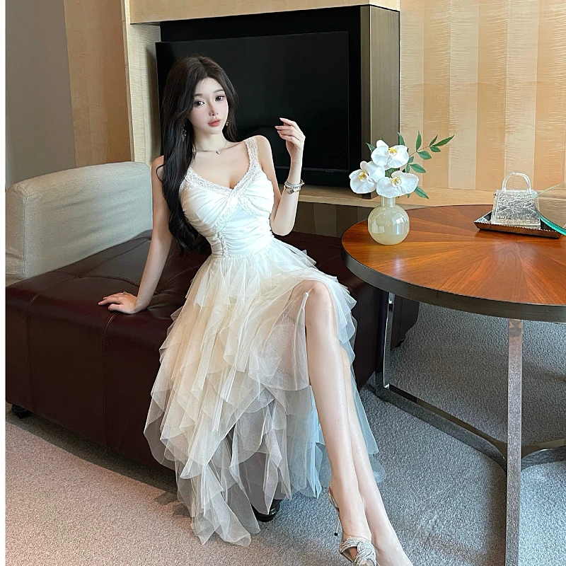 夏季白色重工高级生日小礼裙裙子公主仙气网纱吊带百搭生日礼服裙