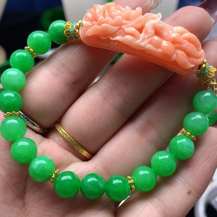 翡翠颈饰未镶嵌吊坠