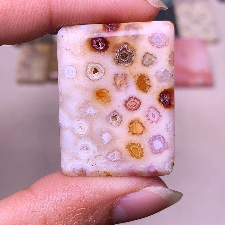 有***福硅化玉合金珊瑚玉