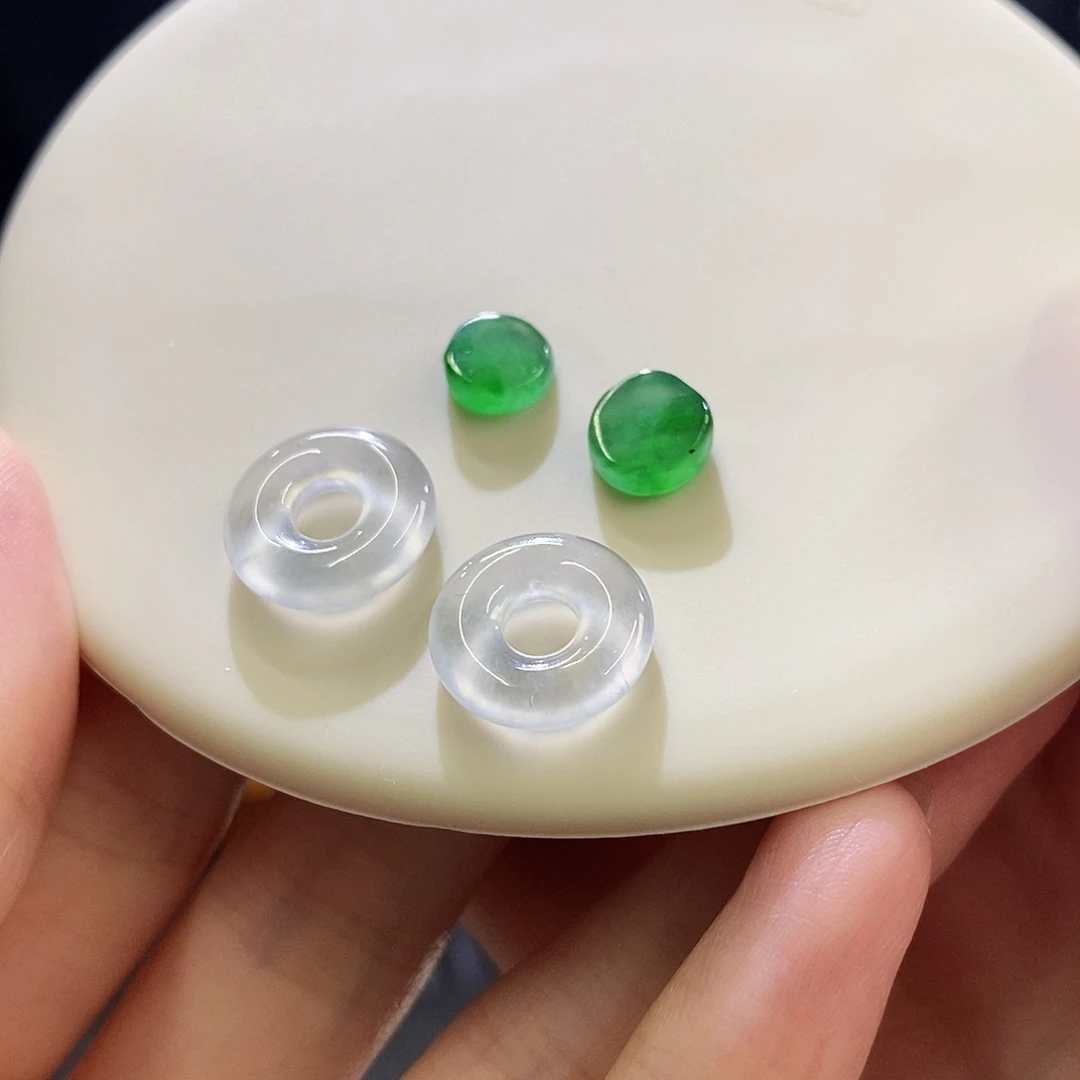 未镶嵌挂件翡翠推荐镶嵌耳饰