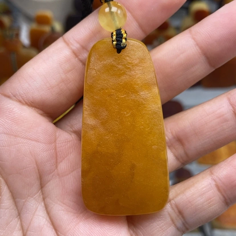 【闪购商品】琥珀颈饰未镶嵌