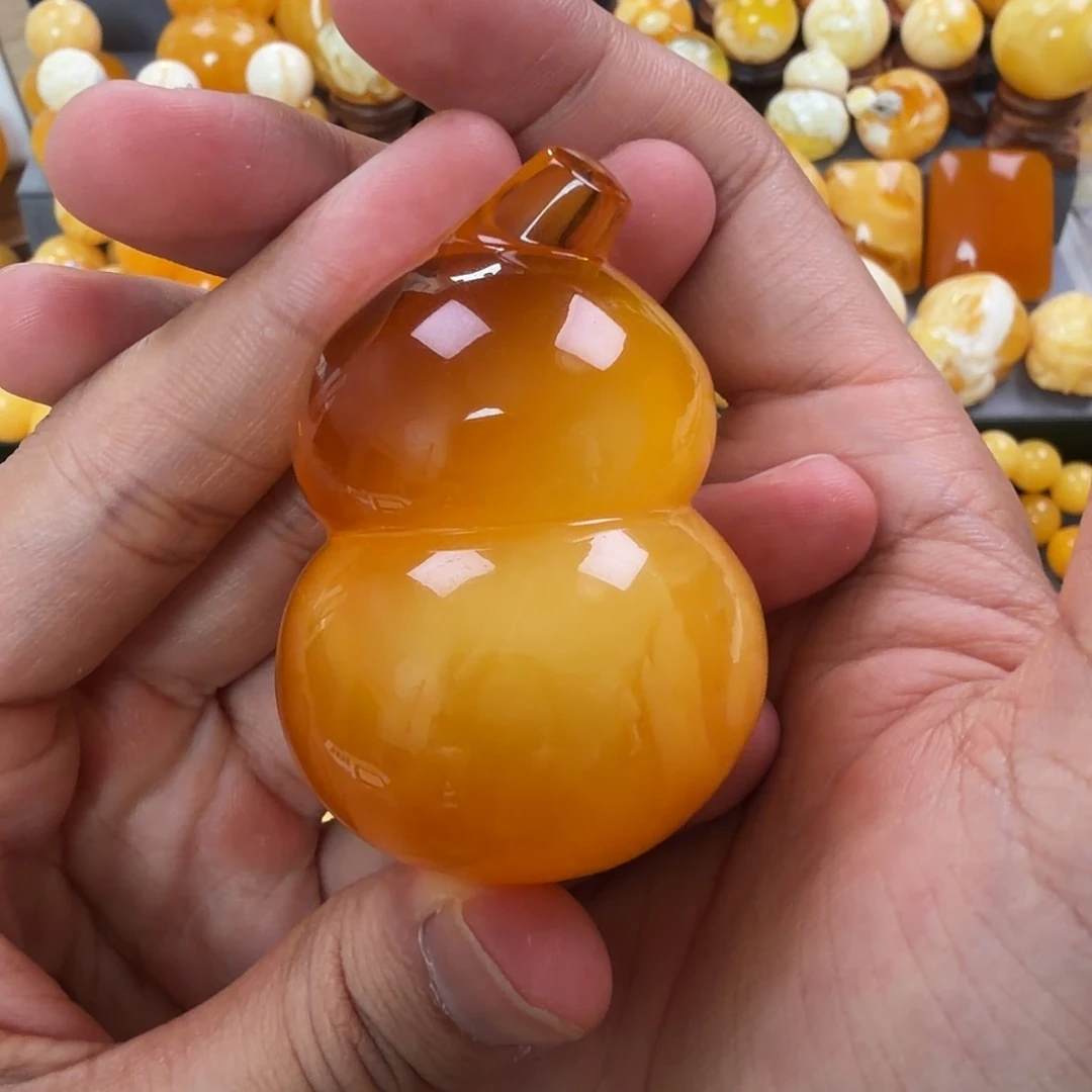 琥珀未镶嵌珠宝奇石