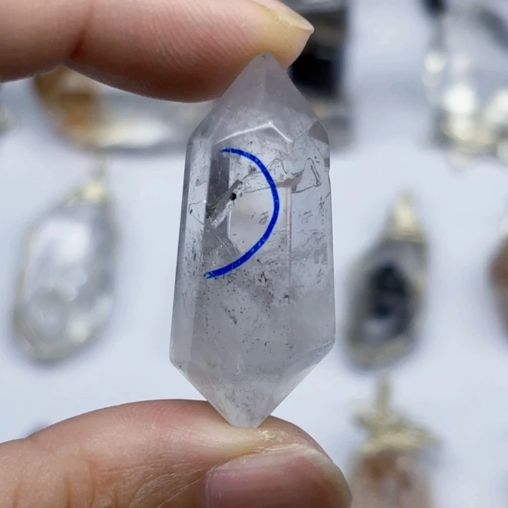 未镶嵌颈饰水晶水胆闪灵钻37mm+