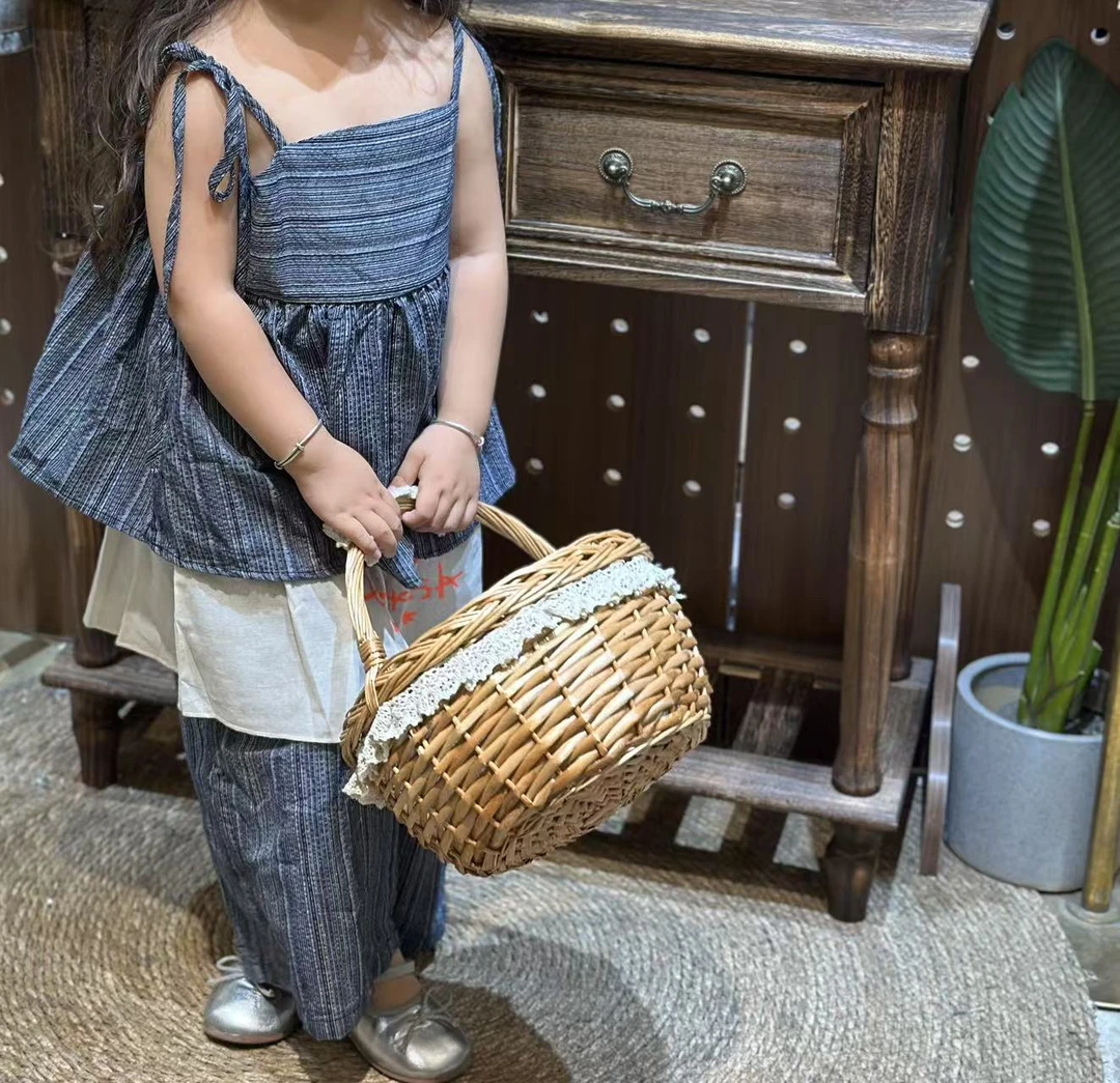 韩系女宝条纹吊带小衫阔腿套装（不含小裙帘）