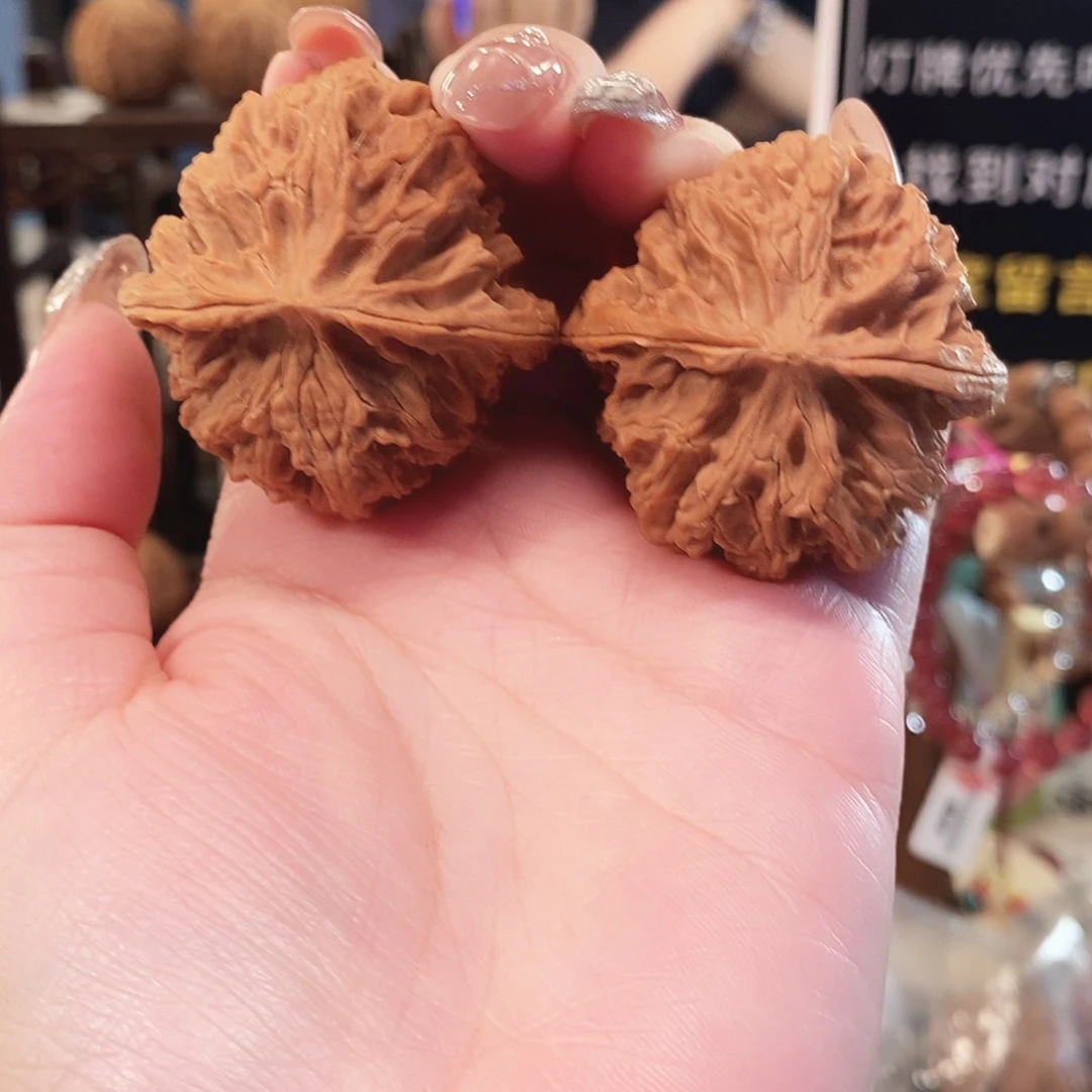 文玩核桃把件42苹果园