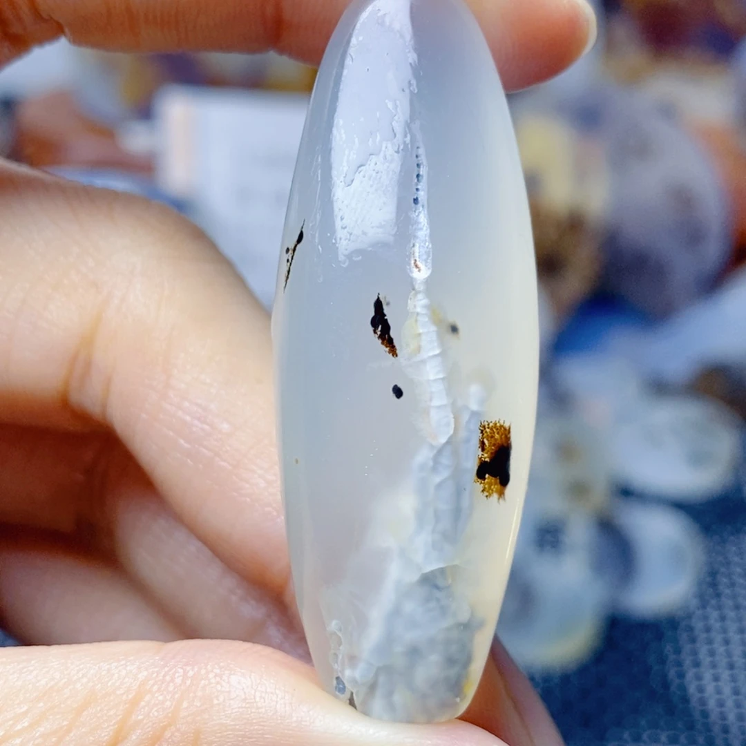 玛瑙/玉髓未镶嵌珠宝奇石