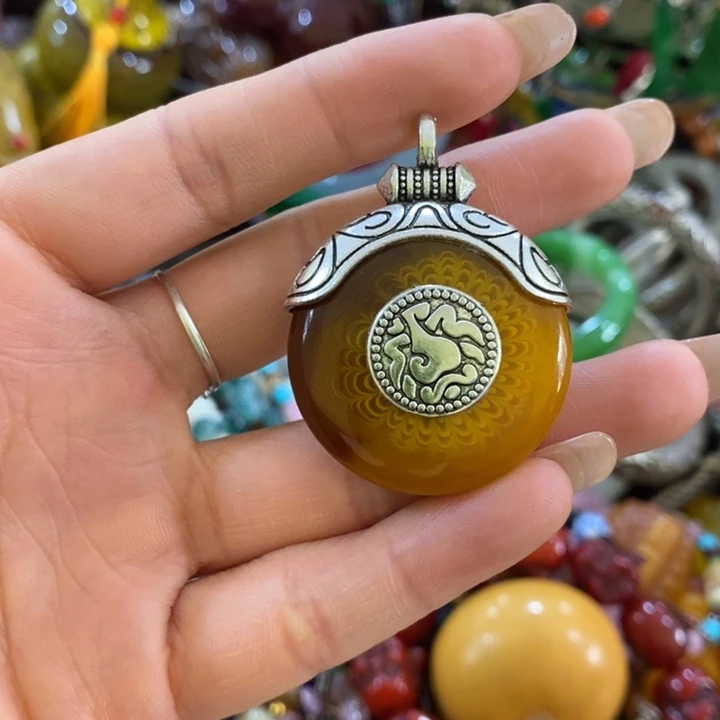 宫廷影视老旧工艺摆件