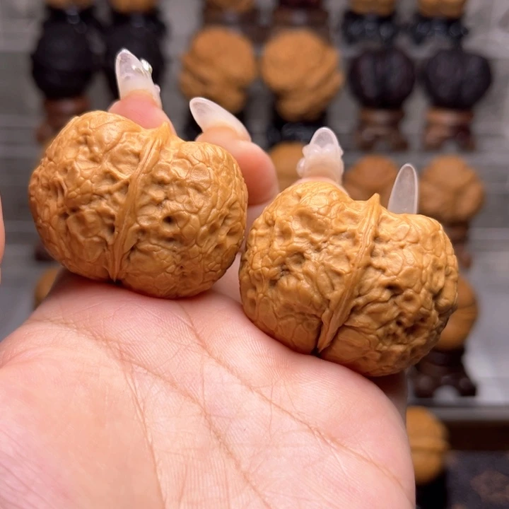 桃核吊坠11……贵妃元宝Y40尺